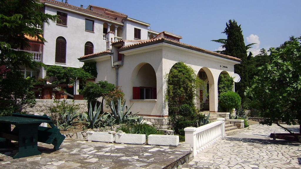 Vila Jadranka Apartments And Rooms Omišalj Szoba fotó