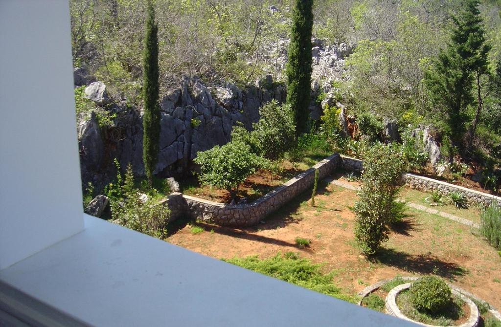 Vila Jadranka Apartments And Rooms Omišalj Szoba fotó
